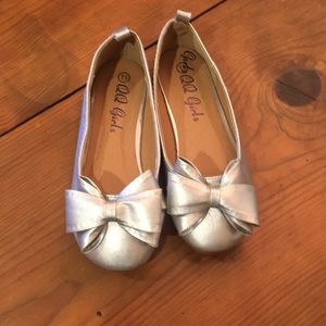 Girls size 11 shoes. Never worn